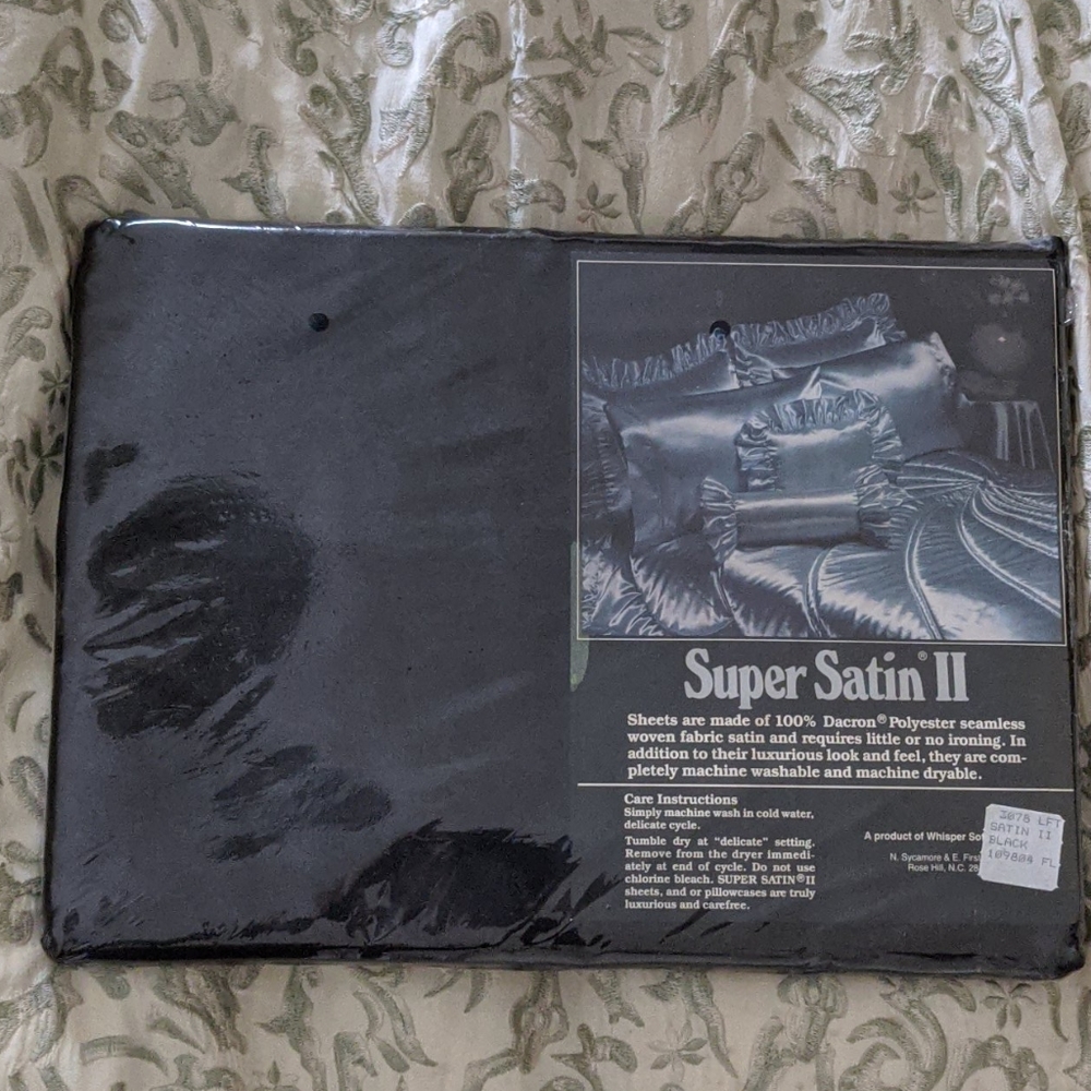 Vintage Black Satin Double Bed Flat Sheet NOS - Picture 5 of 5